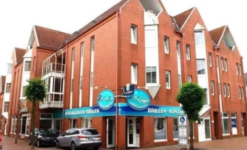 Helle 3-Zimmer-Wohnung mit Balkon, Einbauküche & Tiefgaragenstellplatz in Brake zu vermieten, 26919 Brake, Etagenwohnung zur Miete