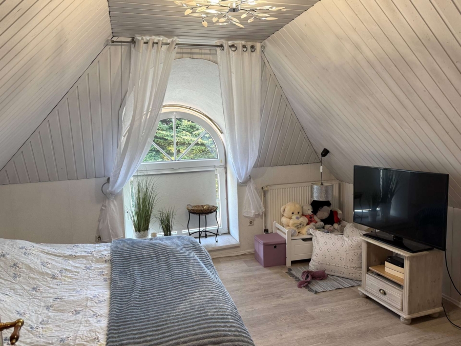Schlafzimmer DG